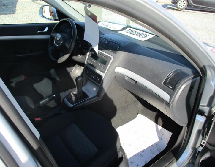 Škoda Octavia 9