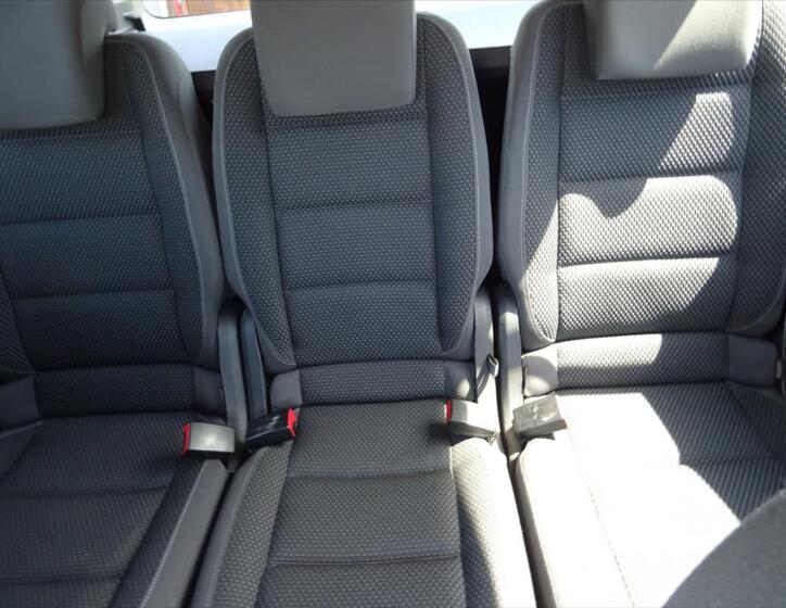 Volkswagen Touran 20