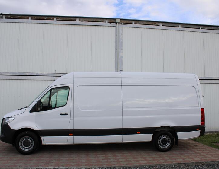 Mercedes-Benz Sprinter 6