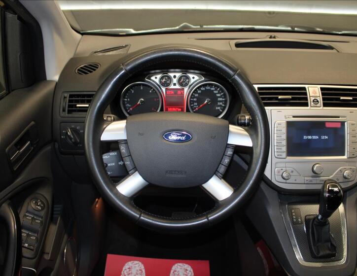 Ford Kuga 26