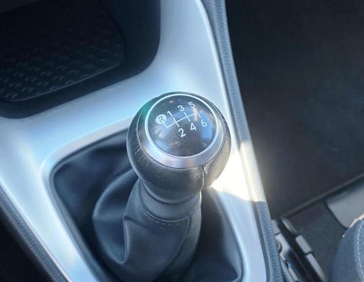 Toyota Yaris 25