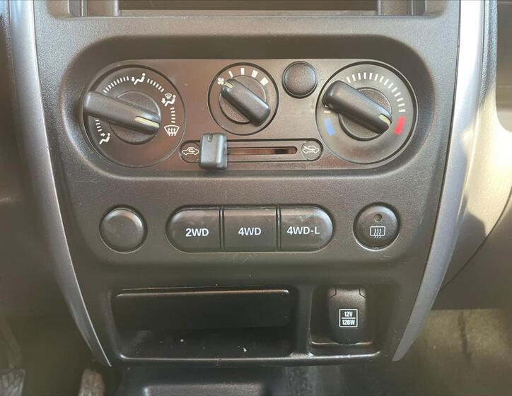 Suzuki Jimny 15
