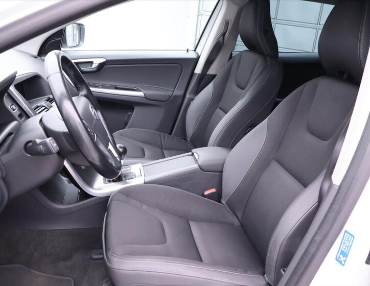 Volvo XC60 11