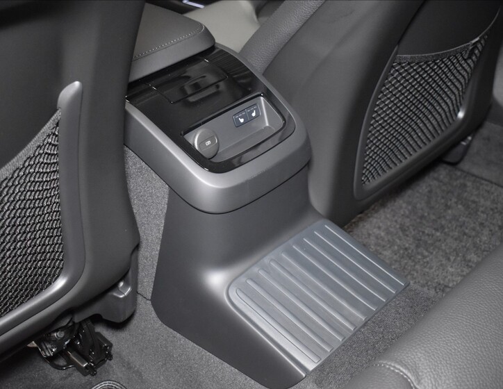 Volvo V90 22