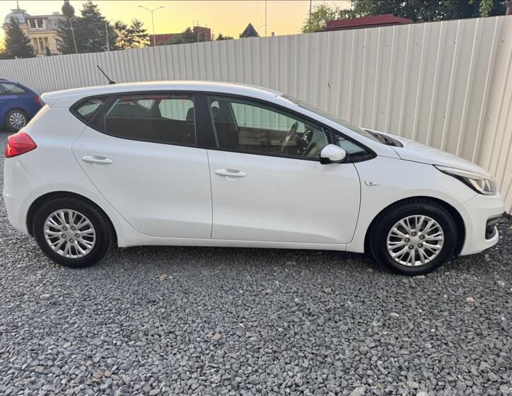 KIA Ceed 14