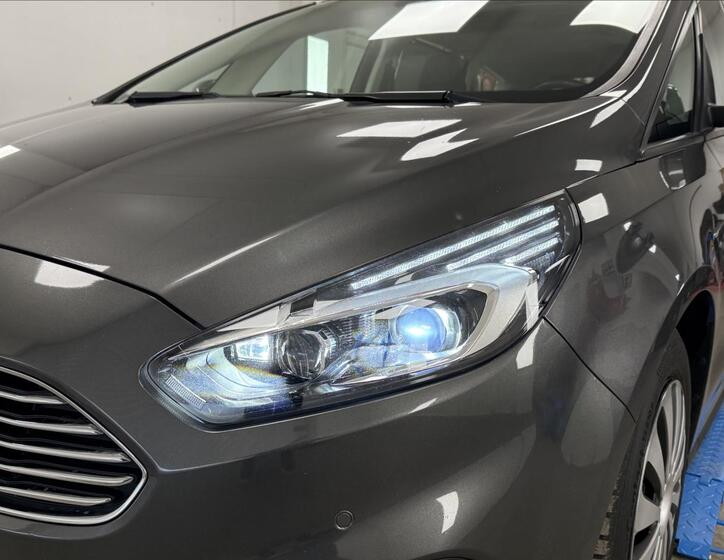 Ford S-MAX 34
