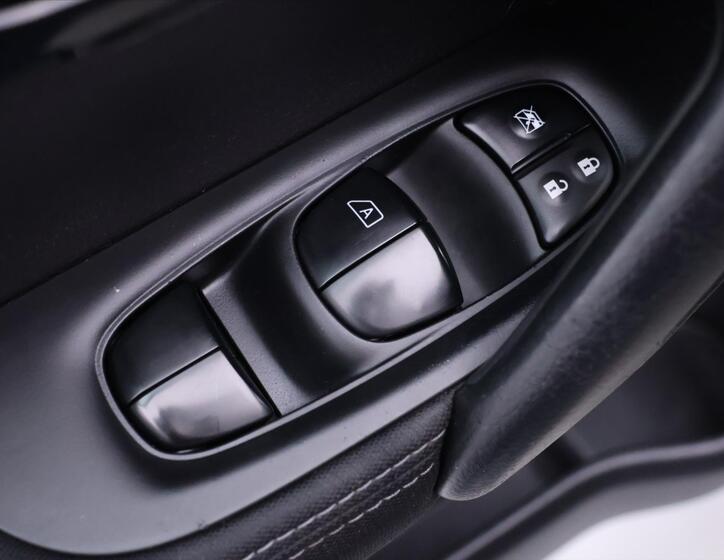 Nissan Qashqai 16