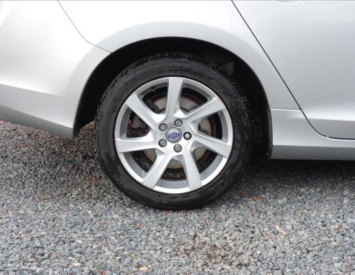Volvo V60 9