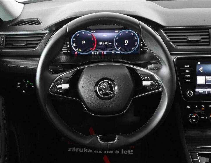Škoda Superb 16