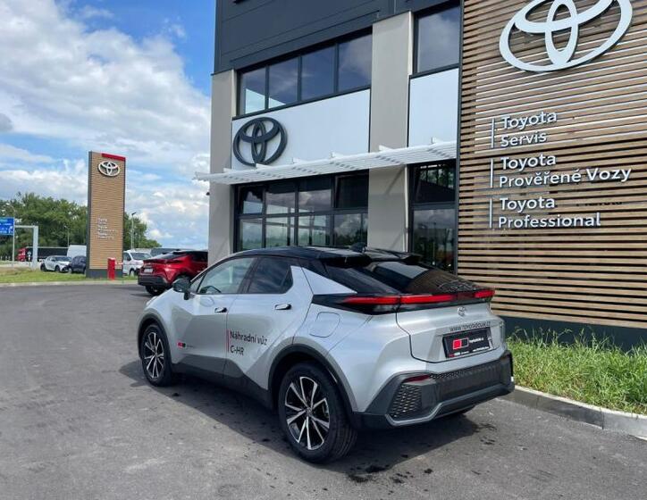 Toyota C-HR 4