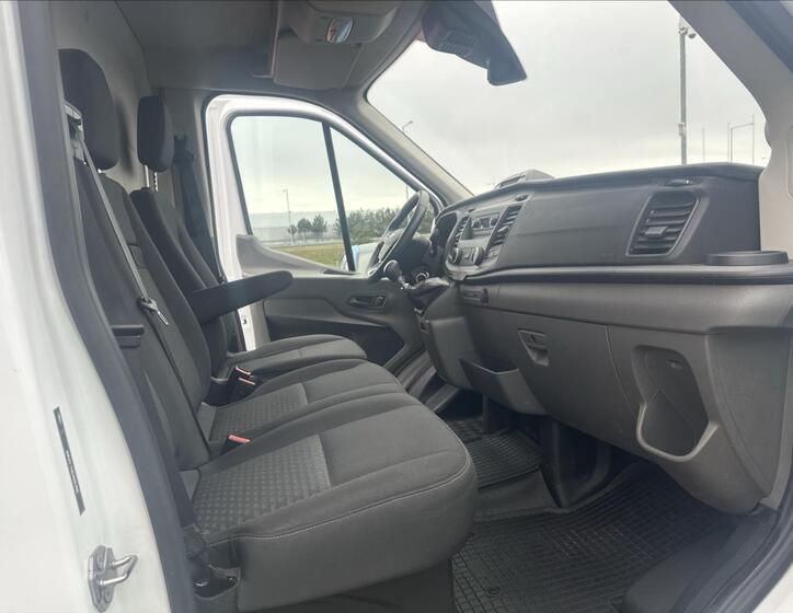 Ford Transit 16