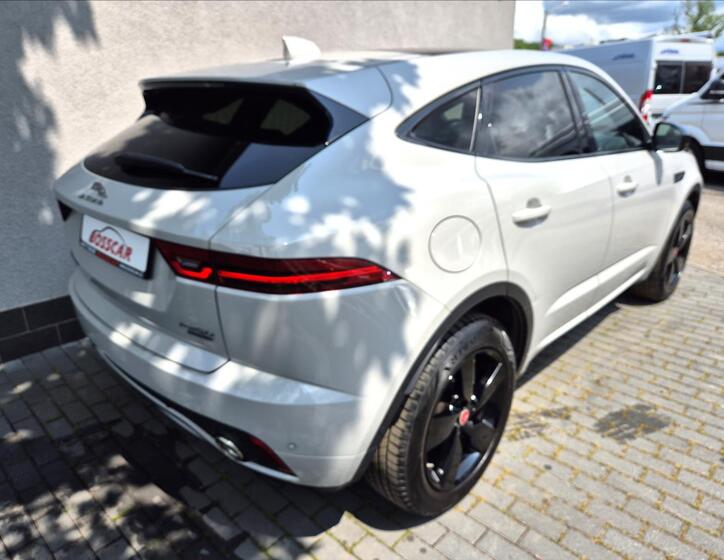 Jaguar E-Pace 7