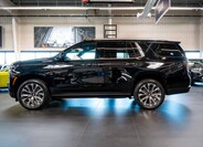 Chevrolet Tahoe 2