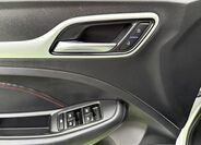 MG ZS 18