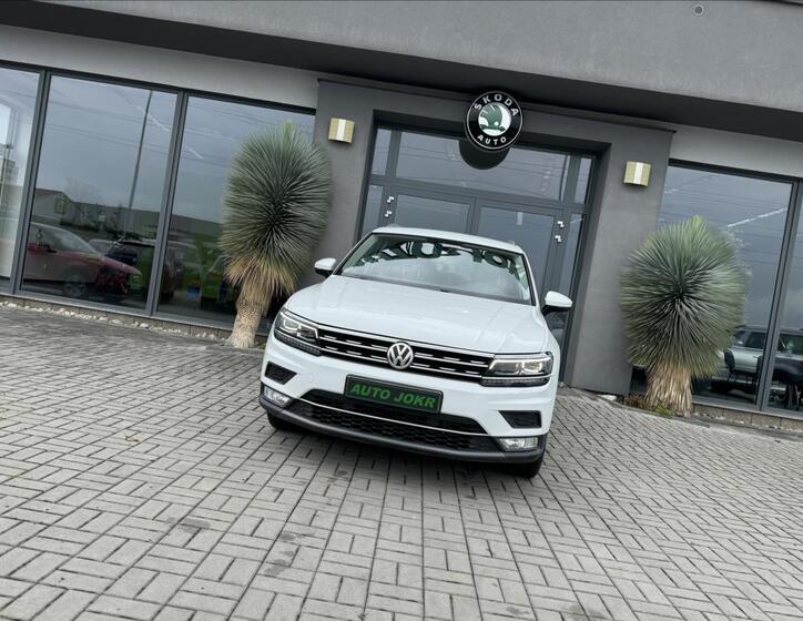 Volkswagen Tiguan 1