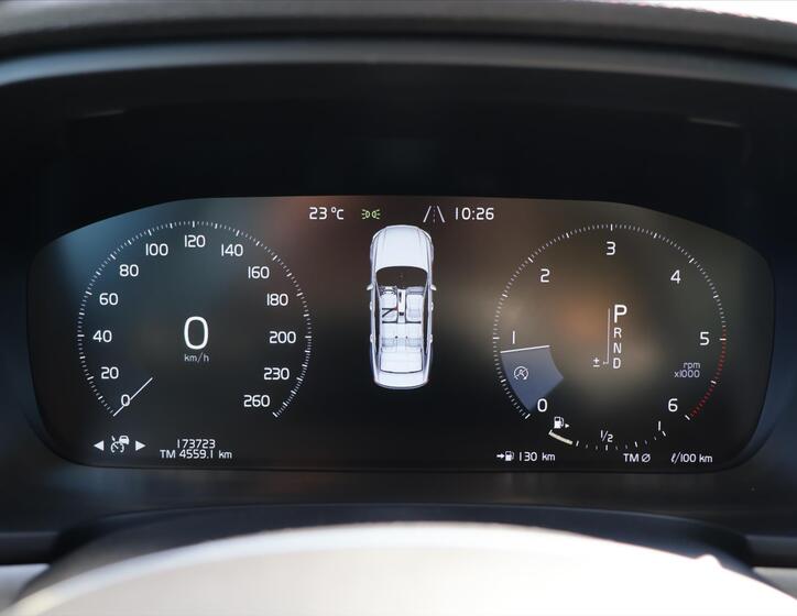 Volvo S90 16