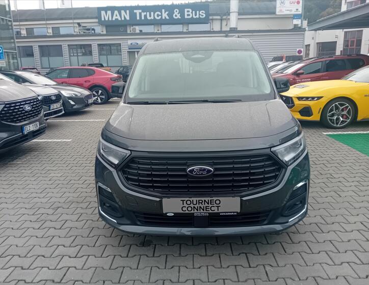 Ford Tourneo Connect 8