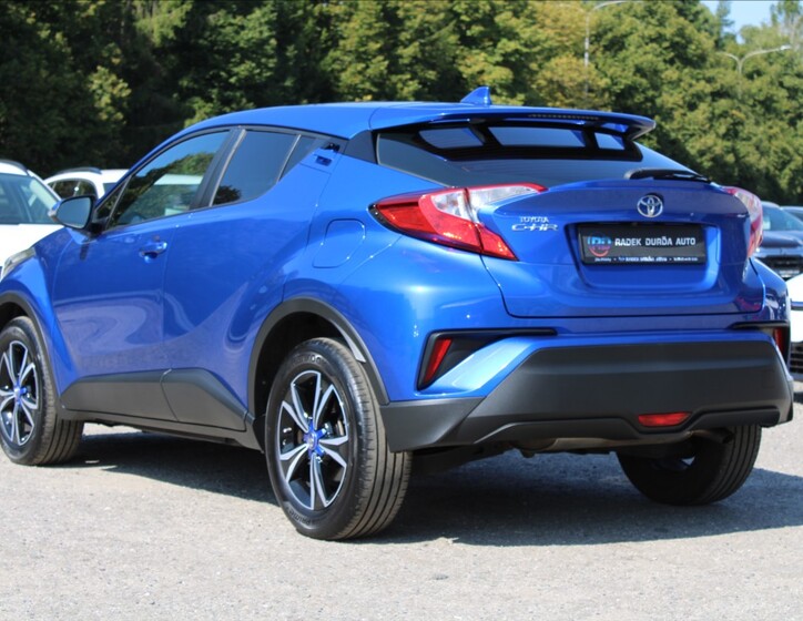 Toyota C-HR 7