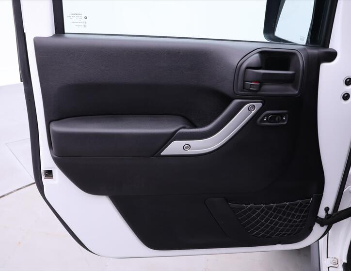Jeep Wrangler 10