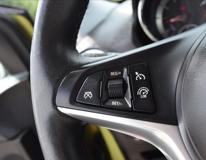 Opel Adam 32