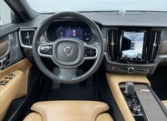 Volvo V90 10