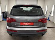 Audi Q7 5