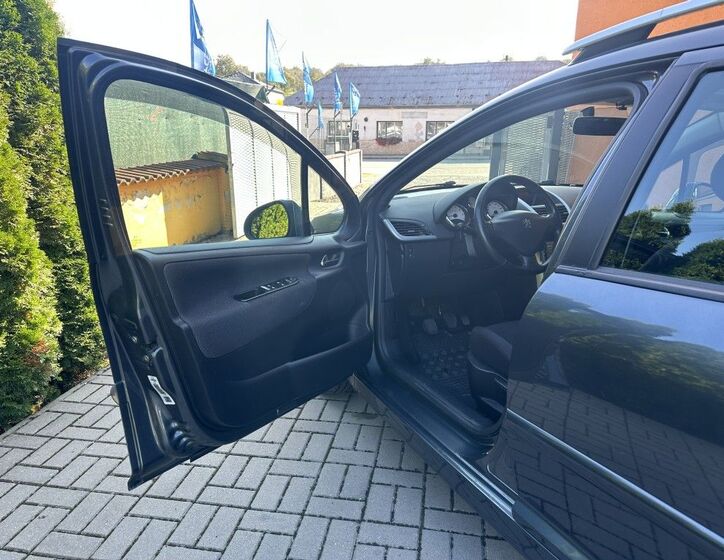 Peugeot 207 16