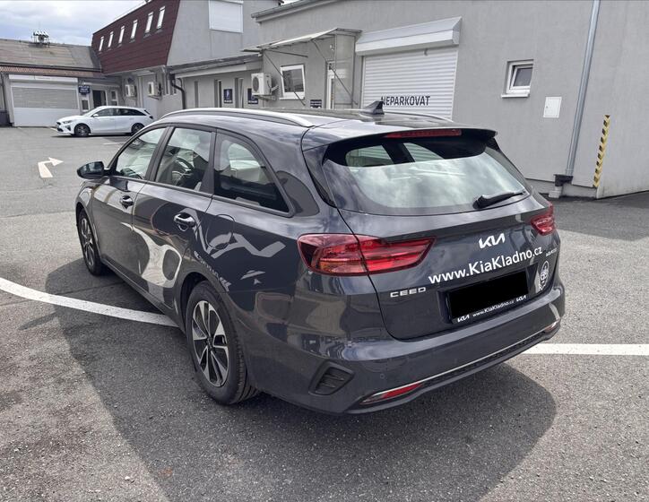 KIA Ceed 5