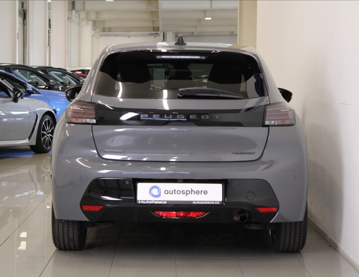 Peugeot 208 4