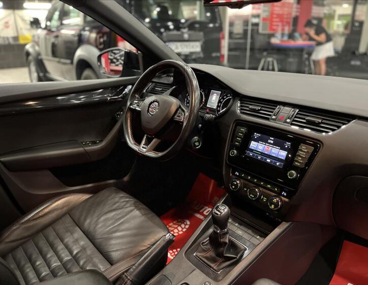 Škoda Octavia 33