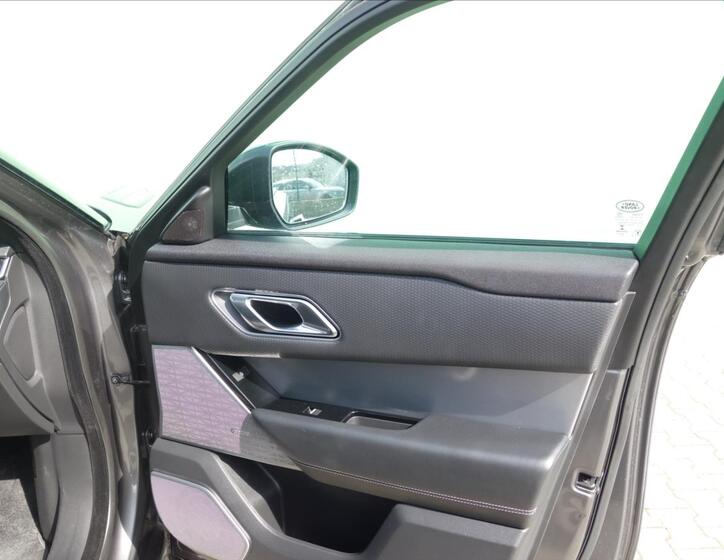 Land Rover Range Rover Velar 38
