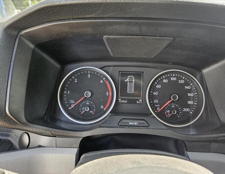 Volkswagen Crafter 9