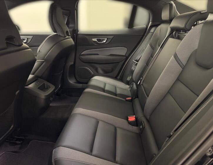 Volvo S60 11