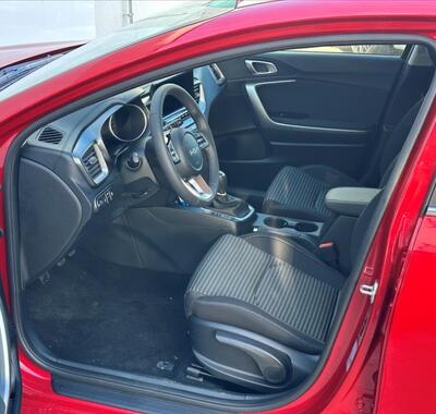 KIA Ceed 11