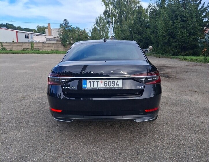 Škoda Superb 13