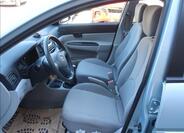 Hyundai Accent 11