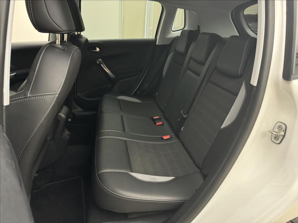 Peugeot 2008 27