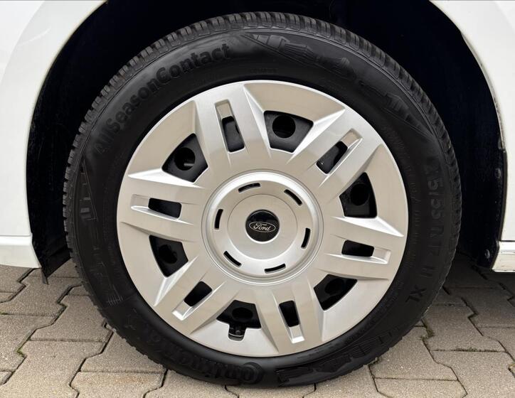 Ford Transit Connect 11