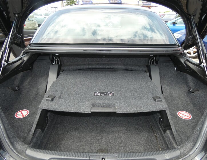 Volkswagen EOS 13