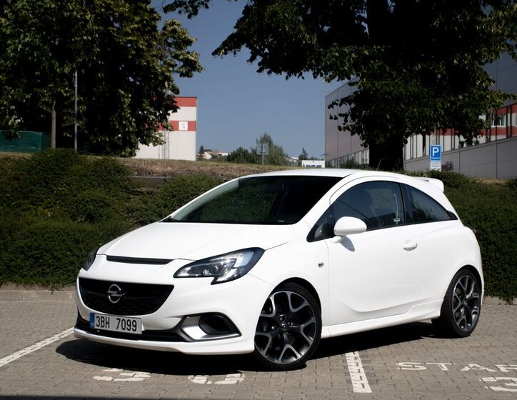 Opel Corsa 1