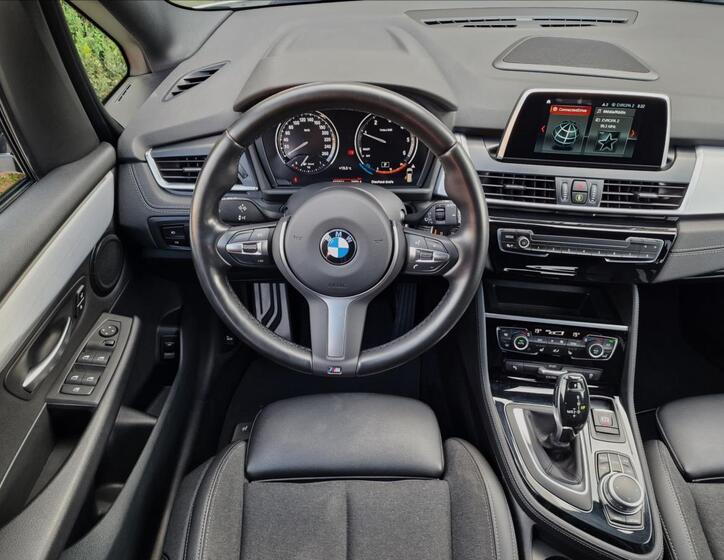 BMW Řada 2 12