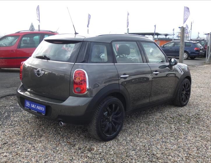Mini Countryman 4