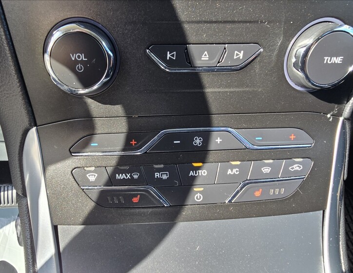 Ford Galaxy 21