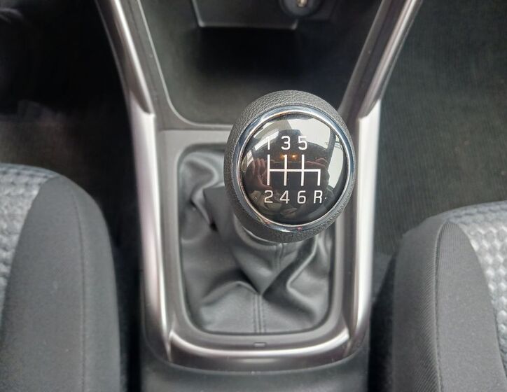 Suzuki S-Cross 28