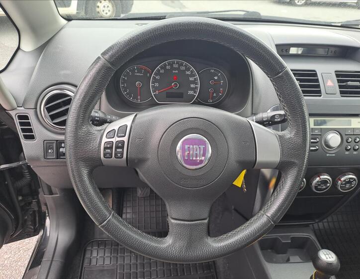 Fiat Sedici 11