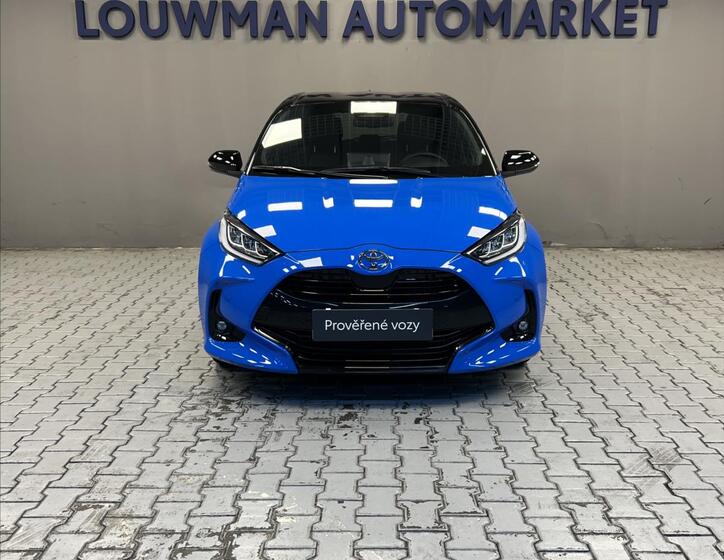 Toyota Yaris 4