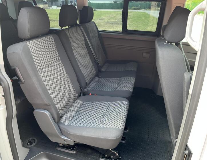 Volkswagen Caravelle 17