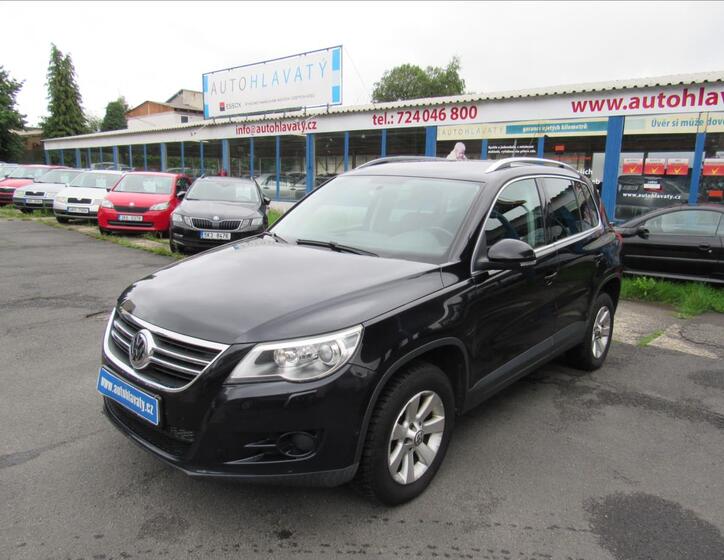 Volkswagen Tiguan 1