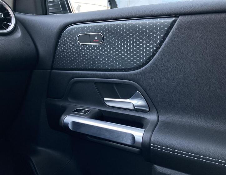 Mercedes-Benz GLB 19