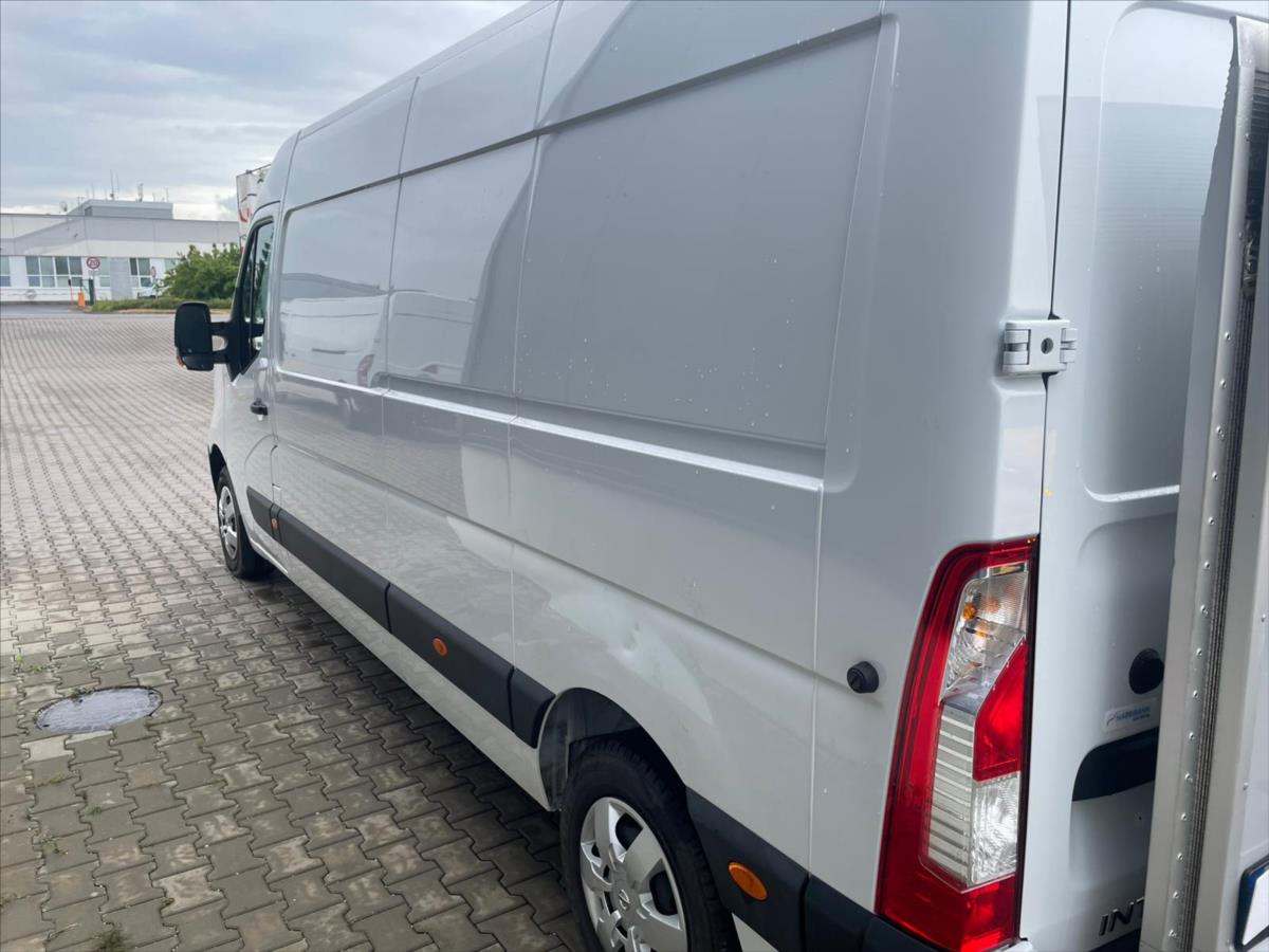 Nissan Interstar